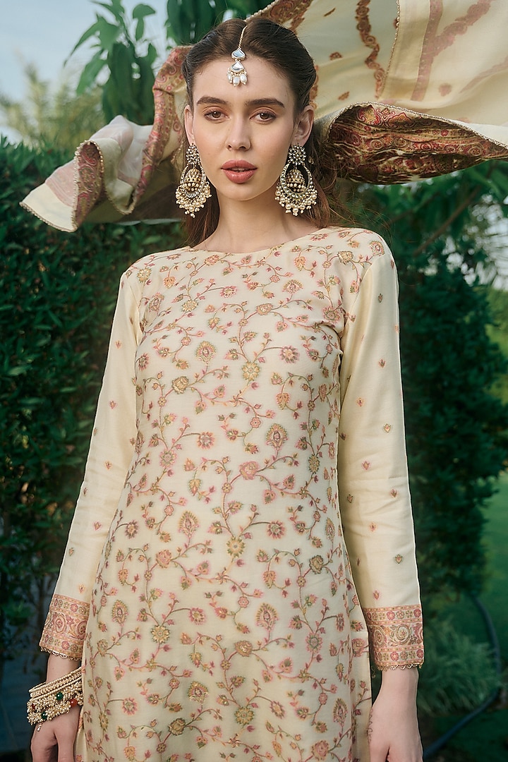 Lemon Vegan Silk Kurta Set by Safaa at Pernia's Pop Up Shop