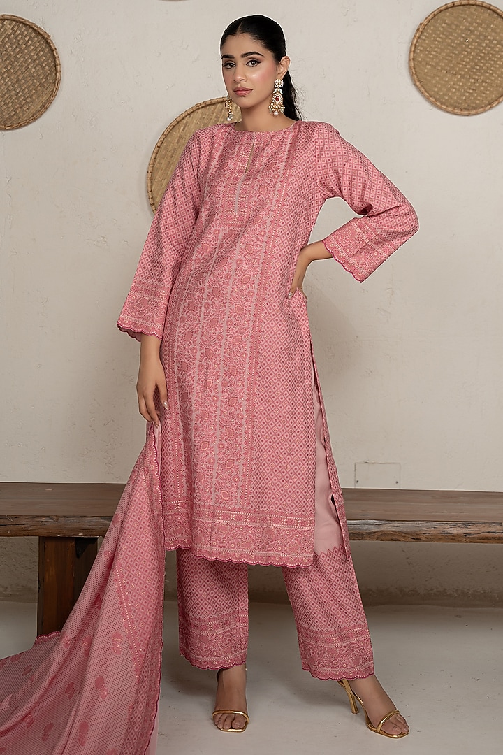 Pink Vegan Silk Chikankari Kurta Set by Safaa at Pernia's Pop Up Shop