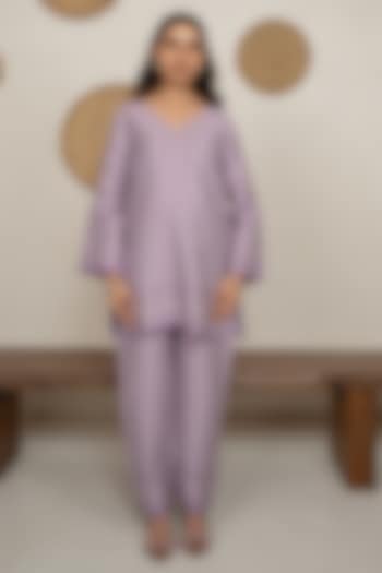 Violet Moonga Silk Chikankari Tunic Set by Safaa at Pernia's Pop Up Shop