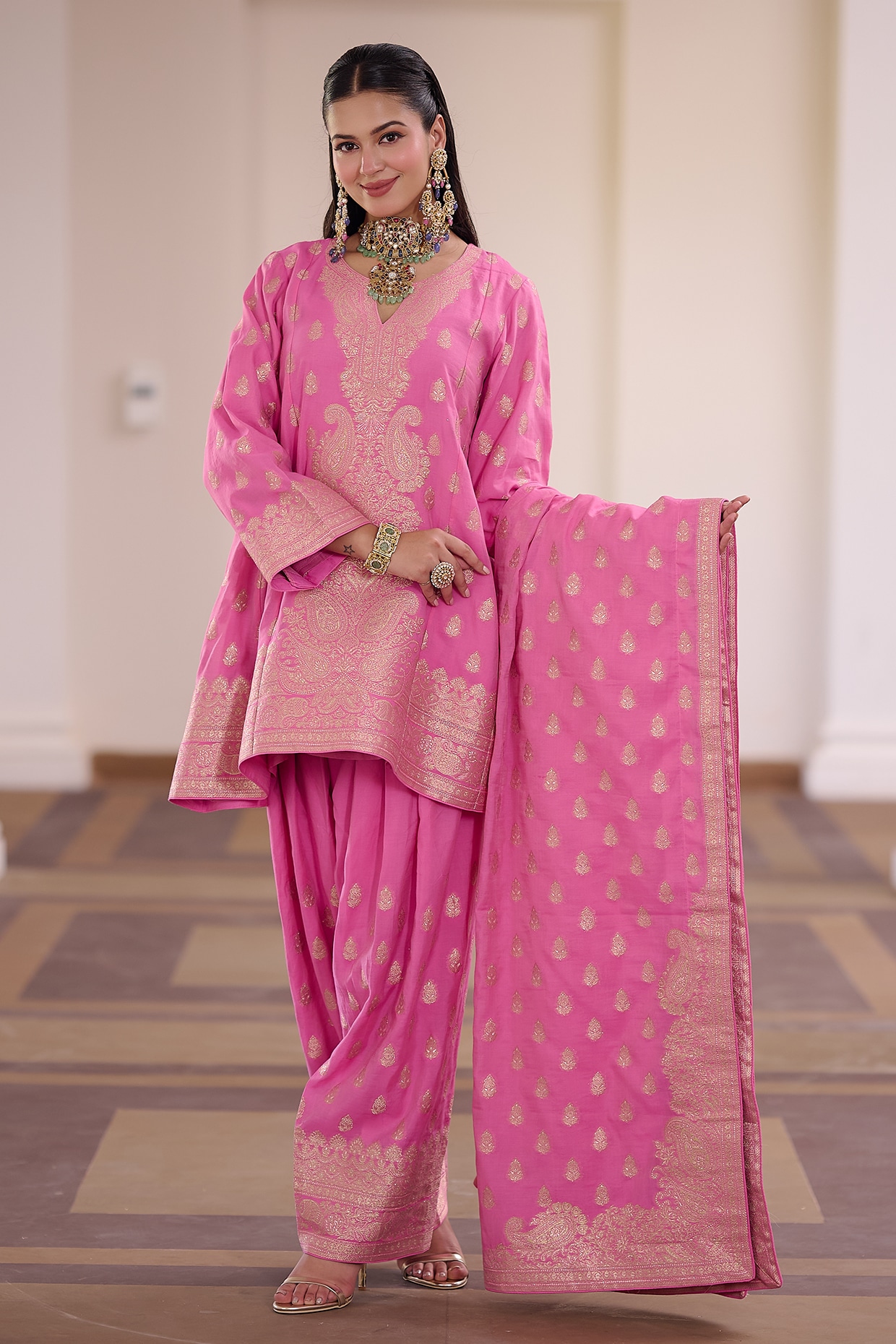 Safaa Fuchsia Pink Vegan Silk Zari Embellished Kurta Set