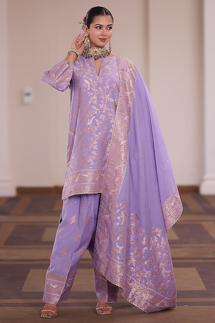 Orchid Vegan Silk Gota Embellished Kurta Set by Safaa at Pernia's Pop Up Shop
