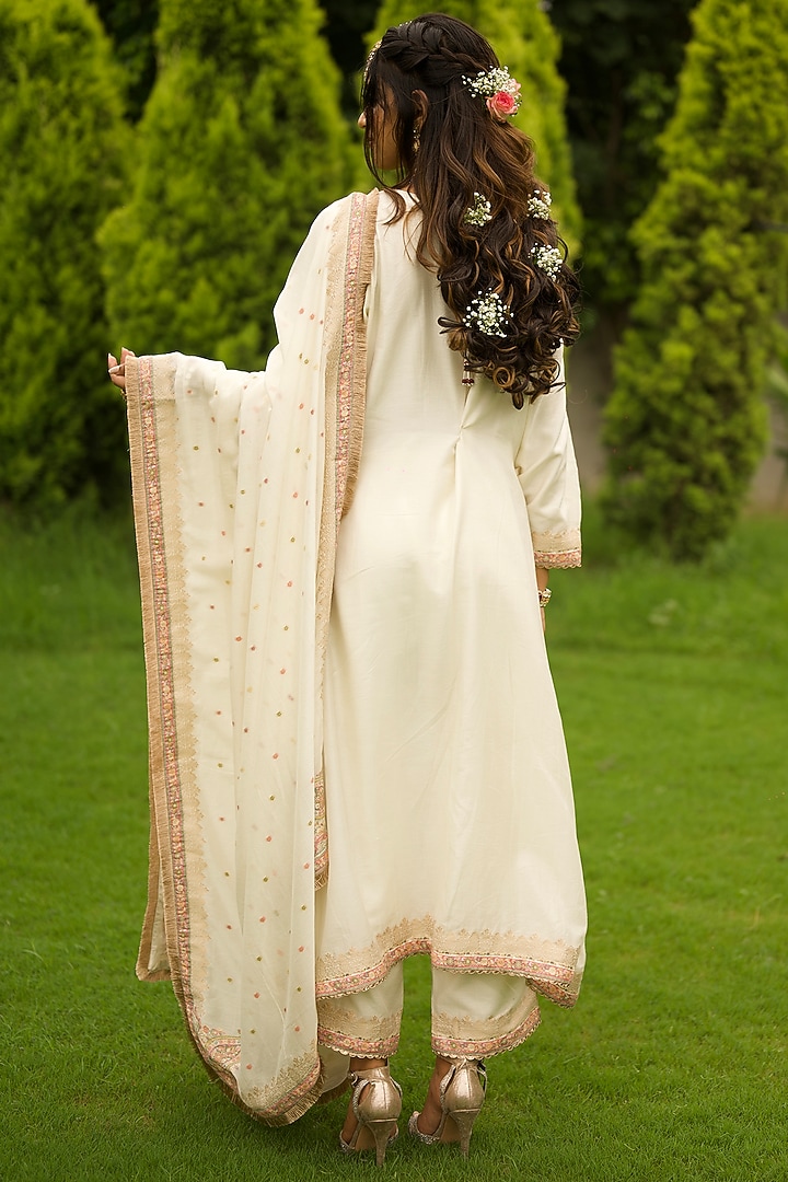 Pearl White Vegan Silk A-Line Kurta Set by Safaa at Pernia's Pop Up Shop