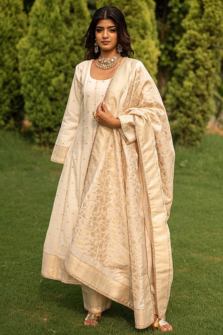 Pearl White Vegan Silk Embroidered Wedding Anarkali Set by Safaa at Pernia's Pop Up Shop