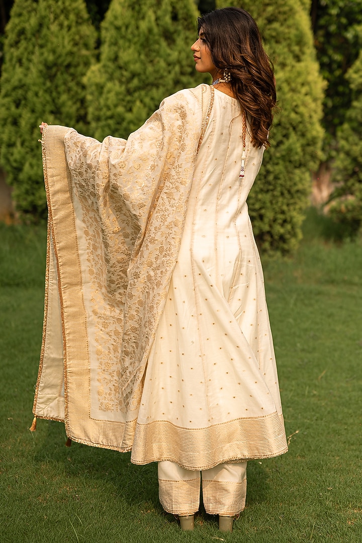 Pearl White Vegan Silk Embroidered Wedding Anarkali Set by Safaa at Pernia's Pop Up Shop