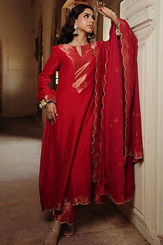 Red Vegan Silk Self Woven A-Line Kurta Set by Safaa