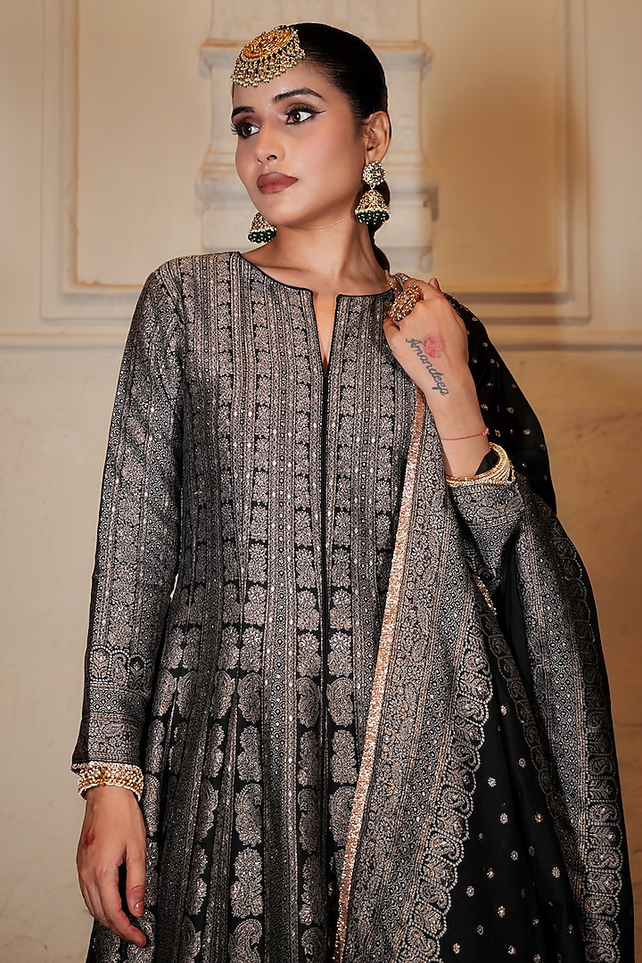 Black Vegan Silk Self-Woven Chikankari Wedding Anarkali Set by Safaa at Pernia's Pop Up Shop