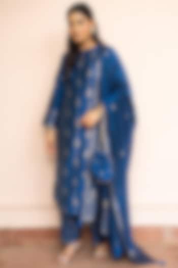 Royal Blue Vegan Silk Floral Motif Kurta Set by Safaa at Pernia's Pop Up Shop