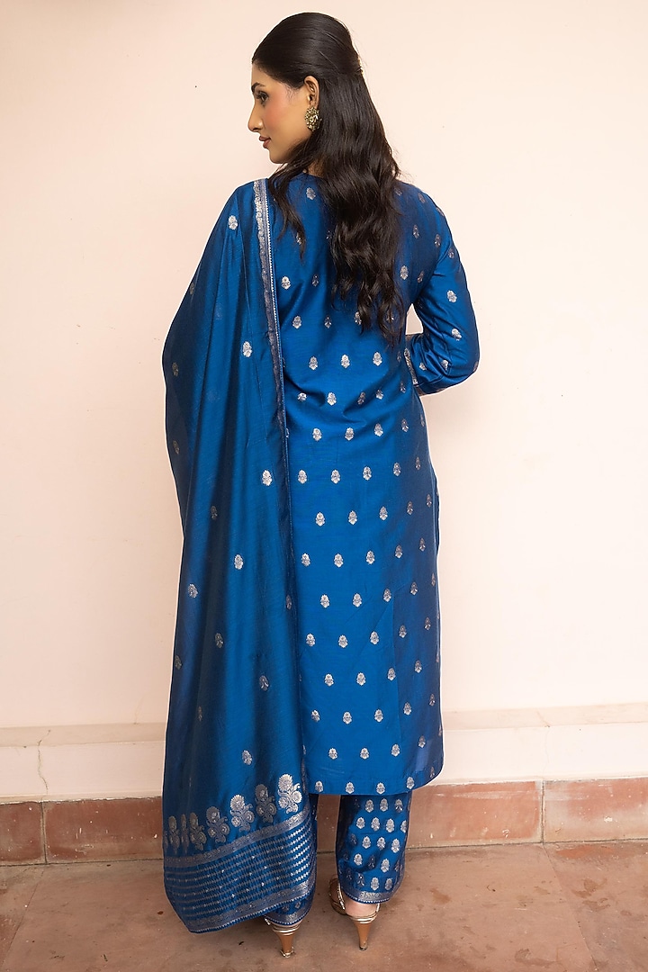 Royal Blue Vegan Silk Floral Motif Kurta Set by Safaa at Pernia's Pop Up Shop