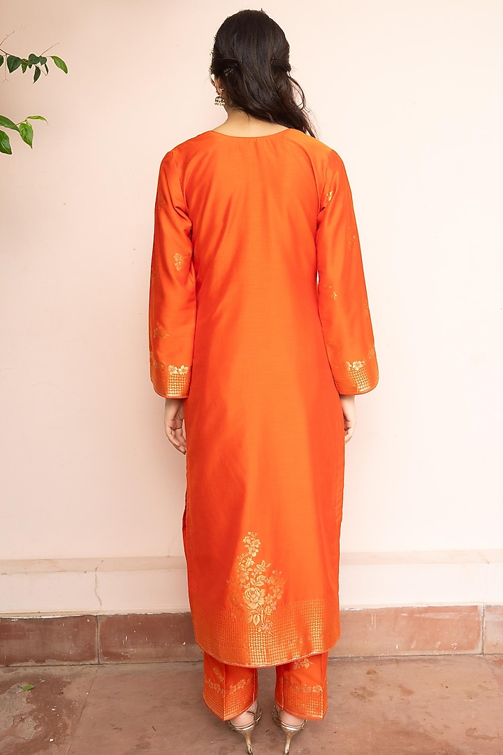 Orange Vegan Silk Kurta Set by Safaa at Pernia's Pop Up Shop