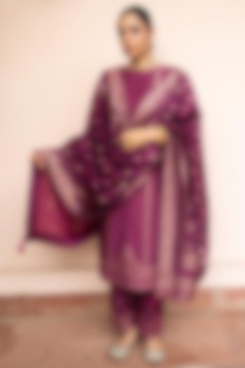Berry & Dark Magenta Vegan Silk Zari Gota Kurta Set by Safaa at Pernia's Pop Up Shop
