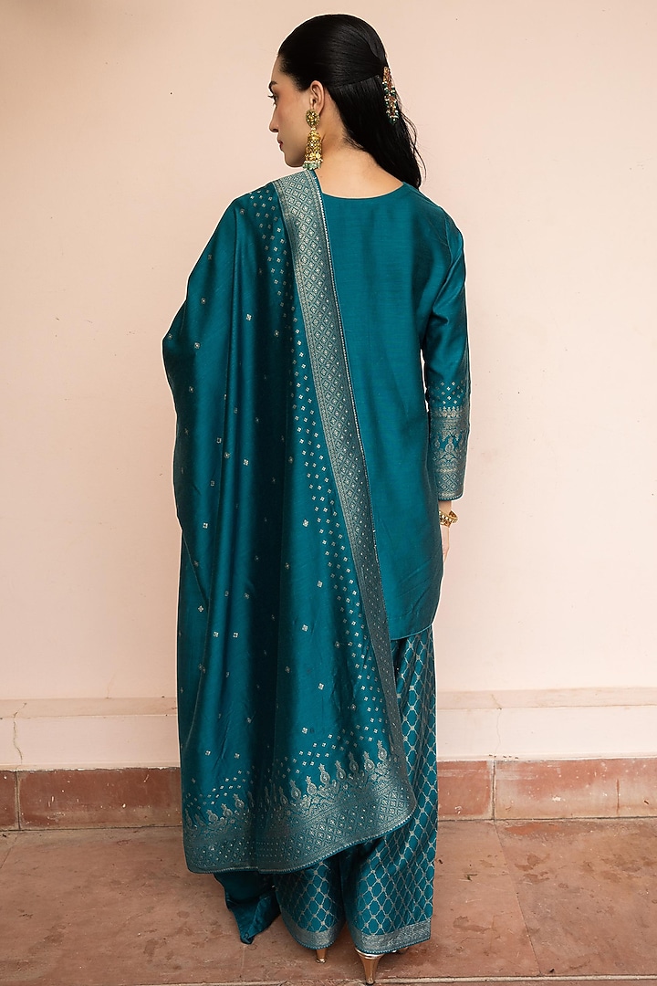 Teal Vegan Silk Kurta Set by Safaa at Pernia's Pop Up Shop