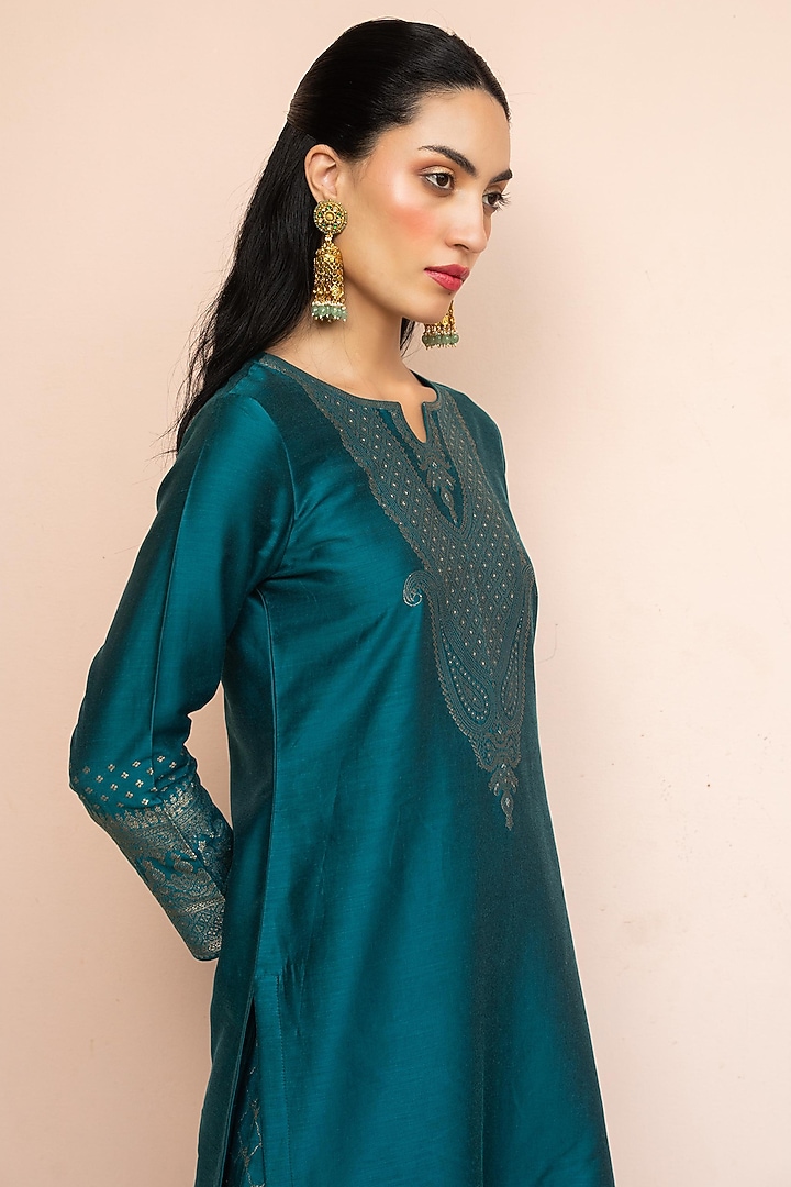 Teal Vegan Silk Kurta Set by Safaa at Pernia's Pop Up Shop
