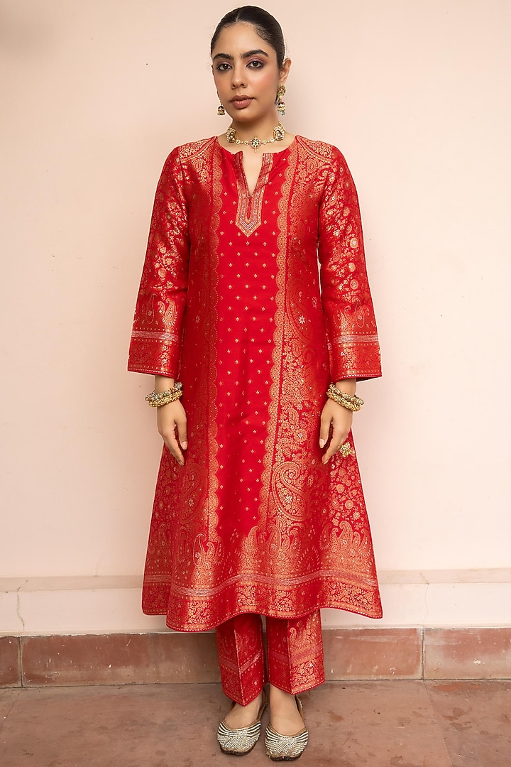 Red Vegan Silk Zari Gota Kurta Set by Safaa at Pernia's Pop Up Shop