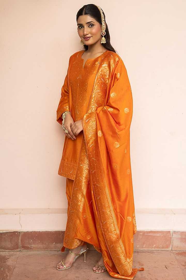 Mustard Vegan Silk Kurta Set by Safaa at Pernia's Pop Up Shop