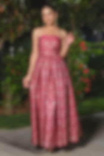 Magenta Pure Moonga Silk Floral Banarasi Skirt Set by Safaa at Pernia's Pop Up Shop