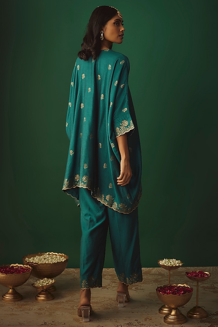 Green Vegan Silk Woven Zari Work Kaftan Set by Safaa at Pernia's Pop Up Shop