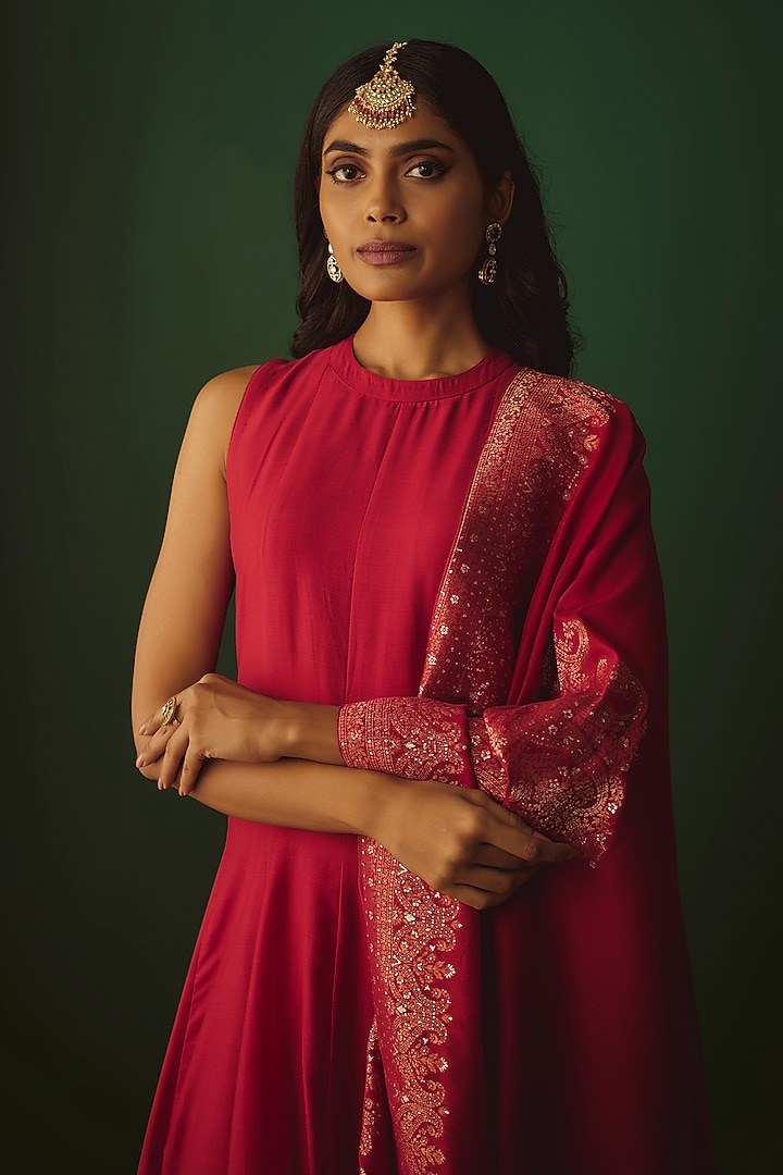 Red Vegan Silk Woven Zari Work Wedding Anarkali Set by Safaa at Pernia's Pop Up Shop