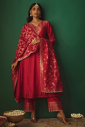 Red Vegan Silk Woven Zari Work Kurta Set by Safaa at Pernia's Pop Up Shop