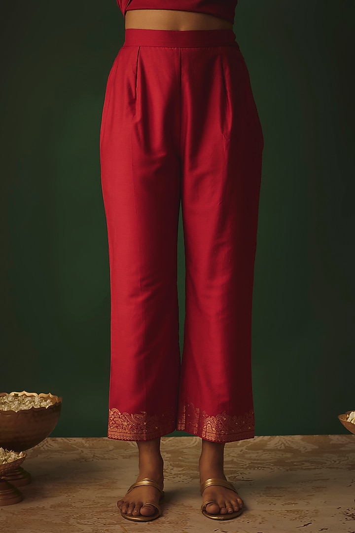 Red Vegan Silk Woven Zari Work Kurta Set by Safaa at Pernia's Pop Up Shop