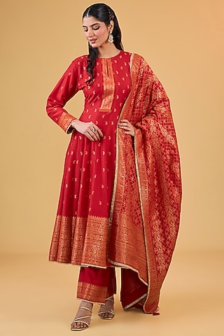 Red Vegan Silk Embroidered Anarkali Set by Safaa