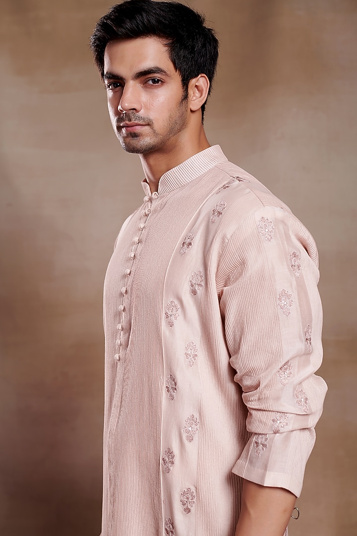 Pink Silk Chanderi Hand Embroidered Kurta by SHASHA GABA MEN at Pernia's Pop Up Shop