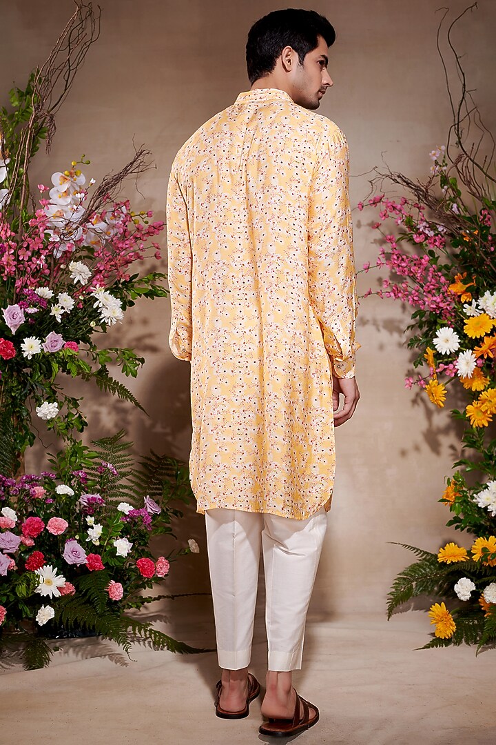 Yellow Cotton Silk Printed Kurta by SHASHA GABA MEN at Pernia's Pop Up Shop