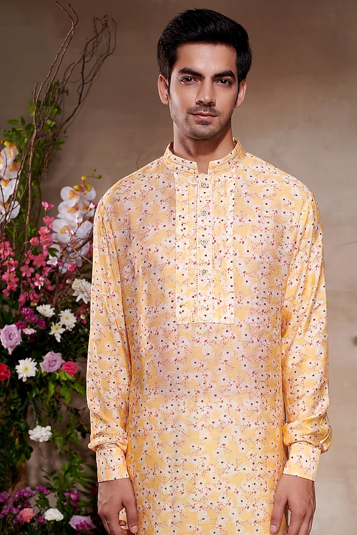 Yellow Cotton Silk Printed Kurta by SHASHA GABA MEN at Pernia's Pop Up Shop