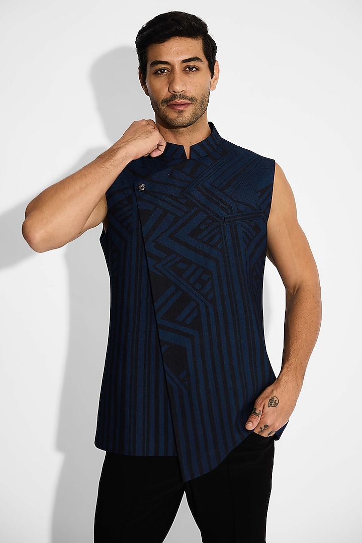 Ivory Tussar Embroidered Handcrafted Bundi Jacket by SHASHA GABA MEN at Pernia's Pop Up Shop