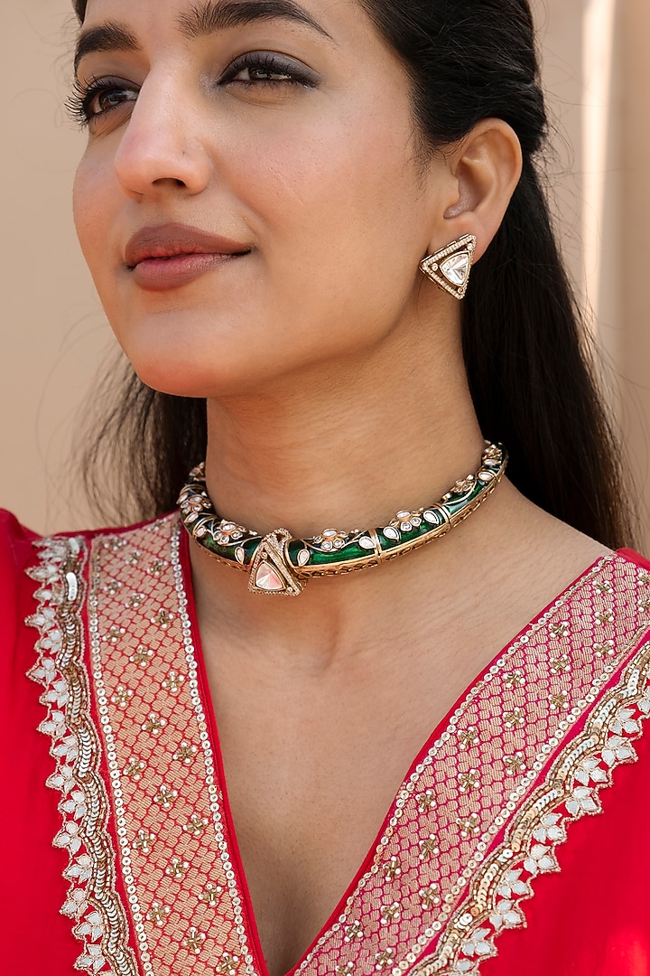 Gold Finish Kundan Polki Green Enameled Hasli Choker Necklace Set by Saga Jewels at Pernia's Pop Up Shop