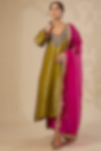 Green Banarasi Katan Silk Zardosi Work Kurta Set by Sahreen at Pernia's Pop Up Shop