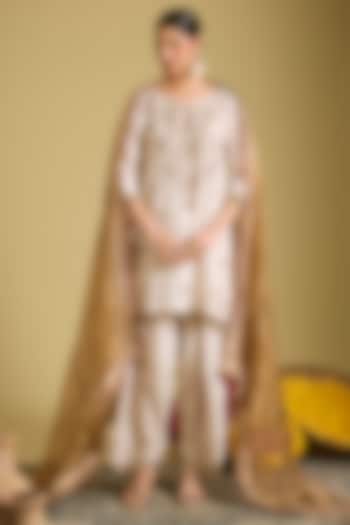 Ivory Chanderi Silk Zardosi Work Kurta Set by Sahreen at Pernia's Pop Up Shop