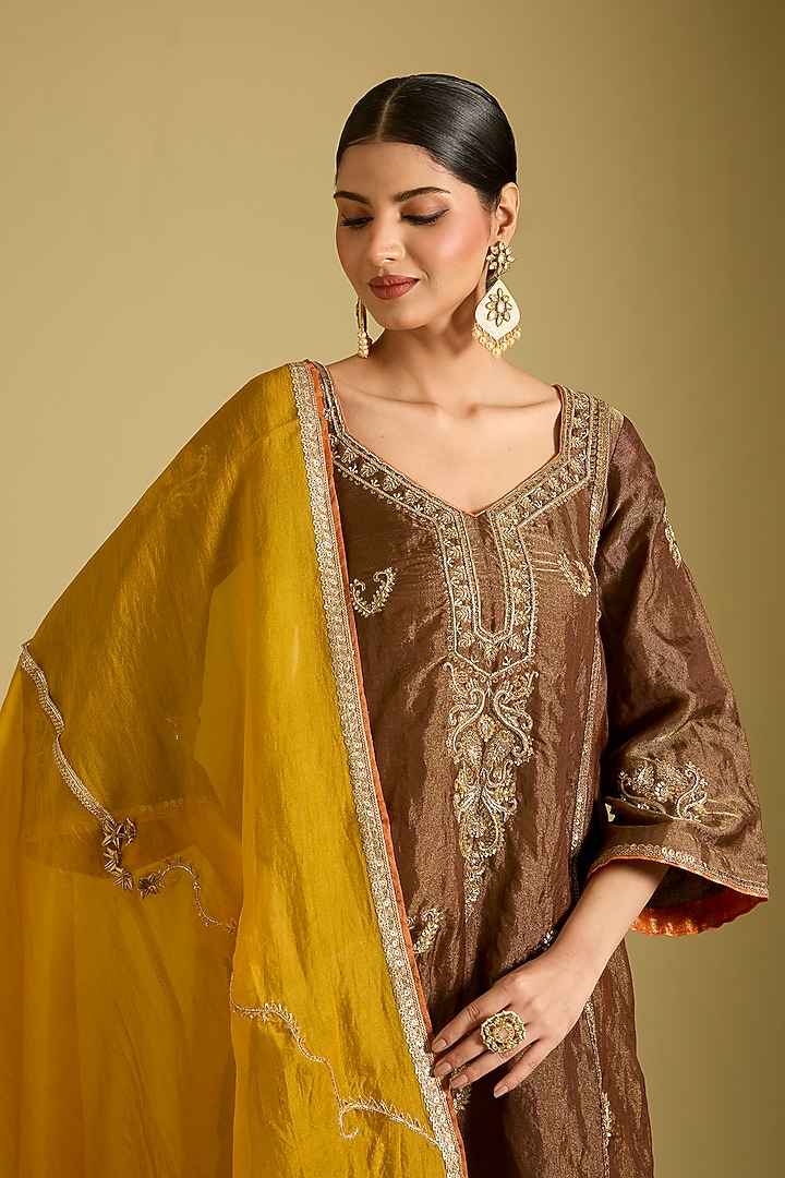 Golden Katan Silk Tissue Zardosi Work Kurta Set by Sahreen at Pernia's Pop Up Shop