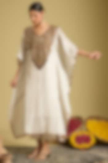 Silver Katan Silk Zardosi Work Kaftan Set by Sahreen at Pernia's Pop Up Shop