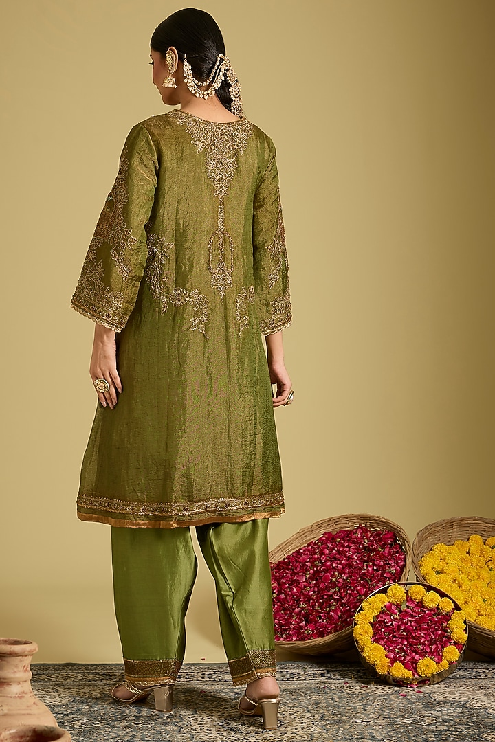 Green Katan Silk Tissue Dabka & Sequins Embellished Kurta Set by Sahreen at Pernia's Pop Up Shop