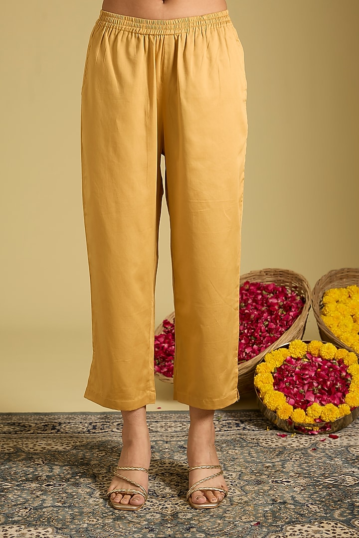 Gold Zari Tissue Zardosi Work Kaftan Set by Sahreen at Pernia's Pop Up Shop