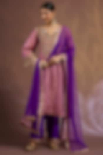 Pink Katan Tissue Sequins Embroidered Kurta Set by Sahreen at Pernia's Pop Up Shop