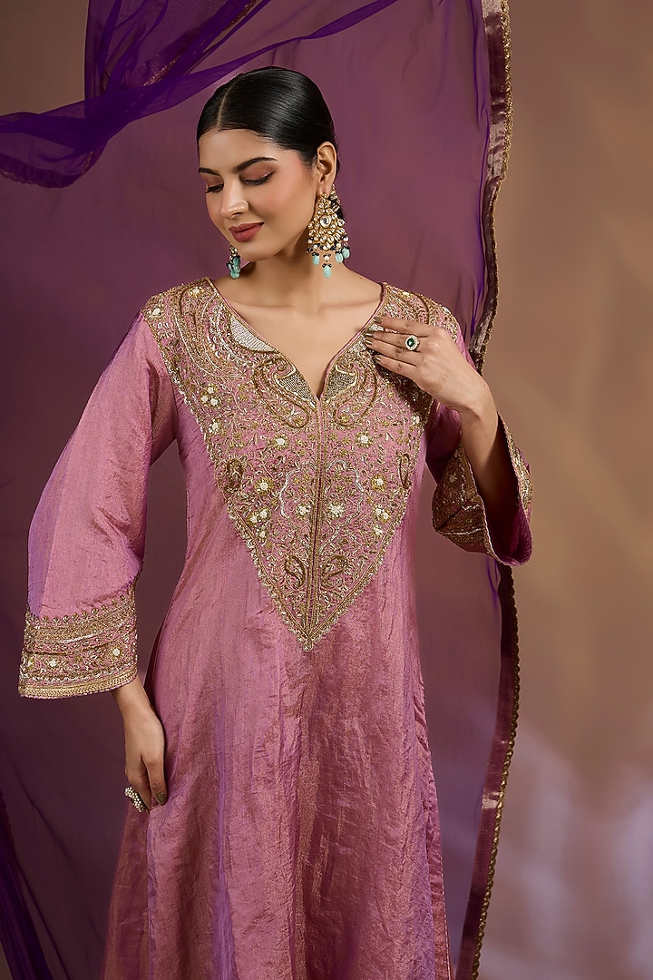 Pink Katan Tissue Sequins Embroidered Kurta Set by Sahreen at Pernia's Pop Up Shop