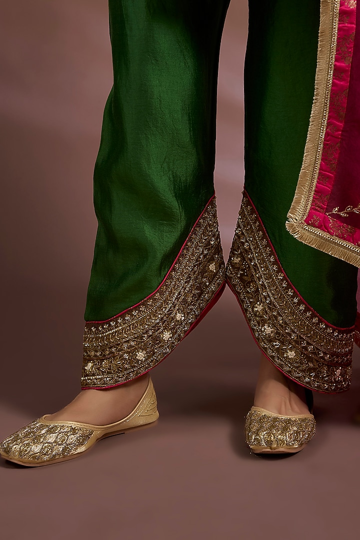 Green Banarasi Katan Silk Zardosi Embroidered Kurta Set by Sahreen at Pernia's Pop Up Shop