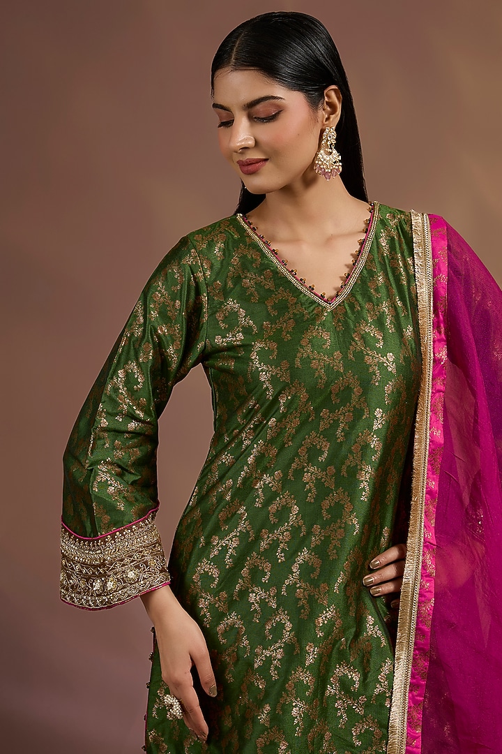 Green Banarasi Katan Silk Zardosi Embroidered Kurta Set by Sahreen at Pernia's Pop Up Shop