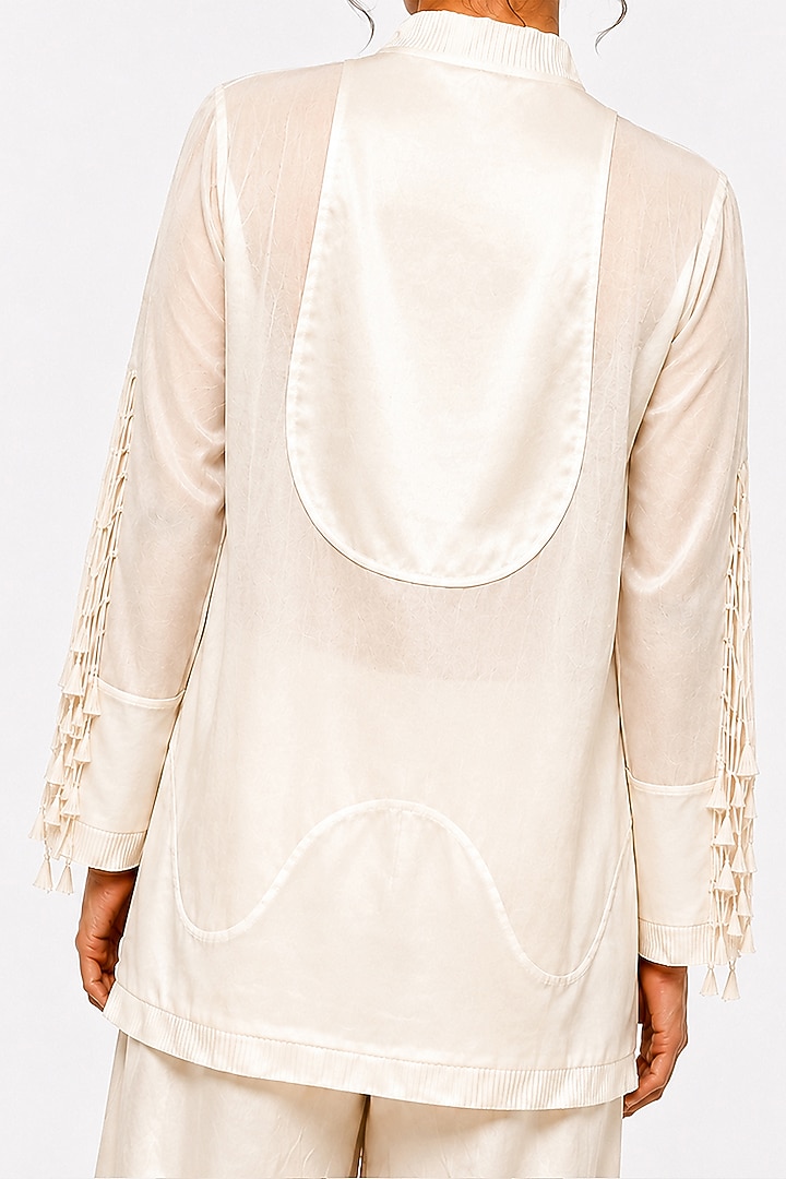 Off-White Chanderi & Satin Co-Ord Set by SAIM at Pernia's Pop Up Shop