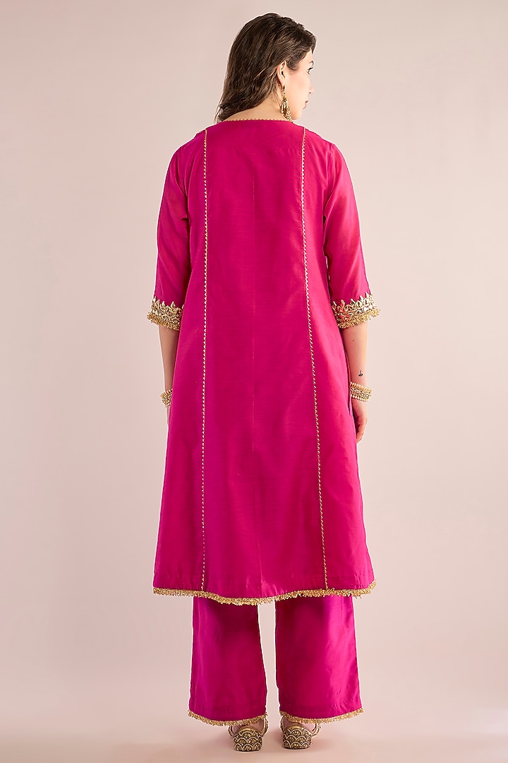 Fuchsia Chanderi Gota Patti Embroidered A-Line Kurta Set by saina kapoor at Pernia's Pop Up Shop