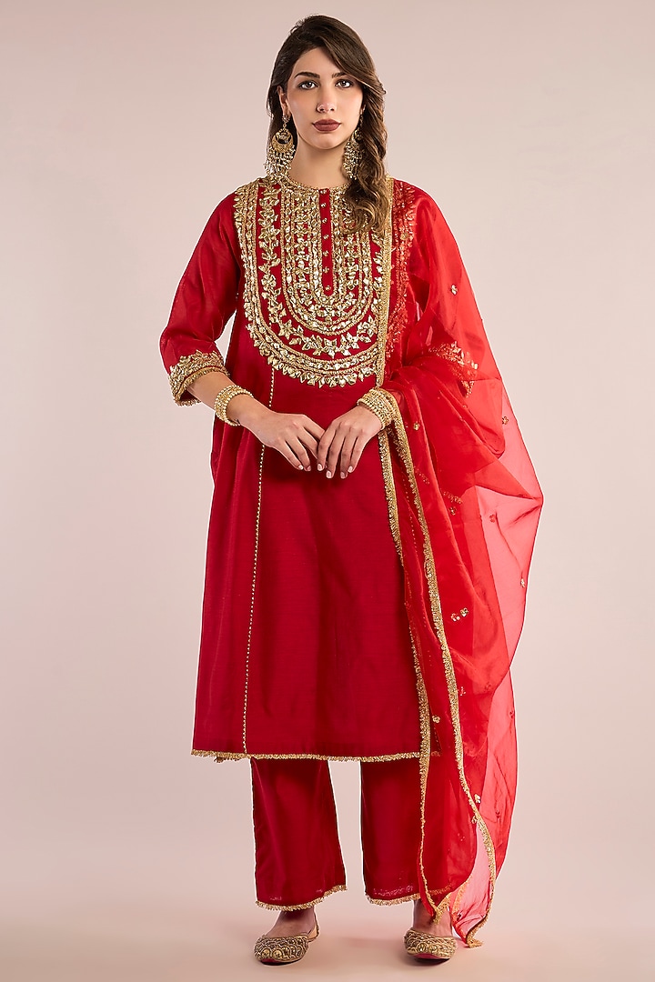 Red Chanderi Gota Patti Embroidered A-Line Kurta Set by saina kapoor at Pernia's Pop Up Shop