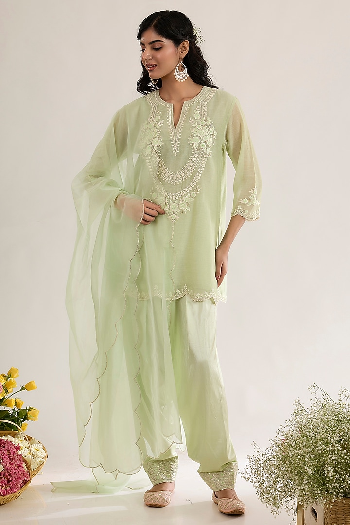 Mint Green Chanderi Silk Embroidered Short A-Line Kurta Set by saina kapoor at Pernia's Pop Up Shop