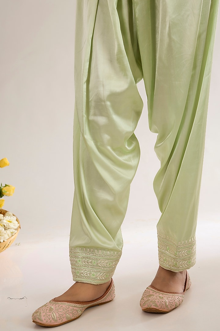 Mint Green Chanderi Silk Embroidered Short A-Line Kurta Set by saina kapoor at Pernia's Pop Up Shop