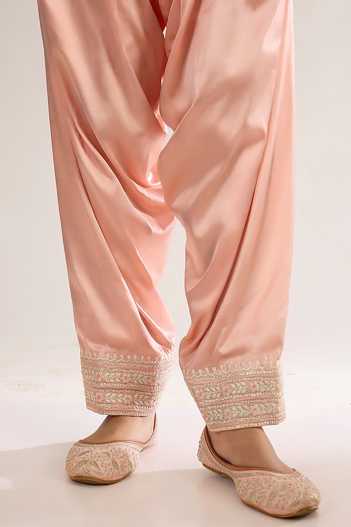 Blush Pink Chanderi Silk Embroidered Short A-Line Kurta Set by saina kapoor at Pernia's Pop Up Shop