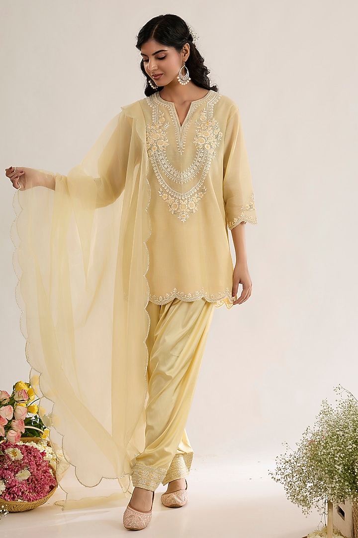 Soft Yellow Chanderi Silk Embroidered Short A-Line Kurta Set by saina kapoor at Pernia's Pop Up Shop