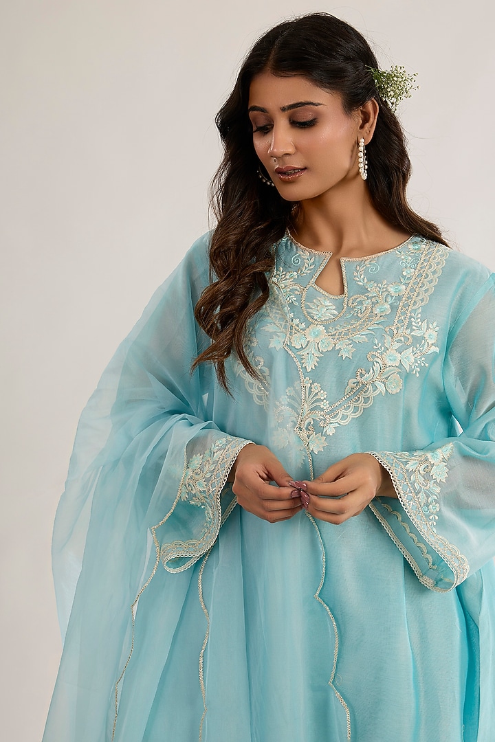 Powder Blue Chanderi Silk Embroidered Short A-Line Kurta Set by saina kapoor at Pernia's Pop Up Shop
