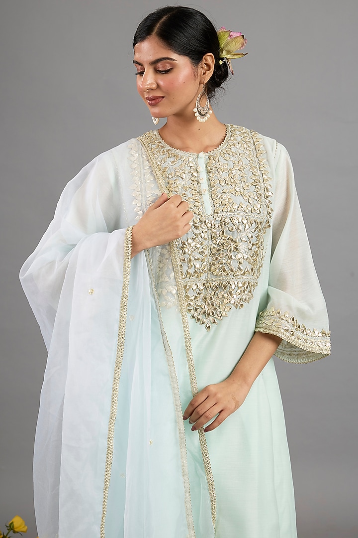 Green Chanderi Gota-Patti Embroidered Choga Kurta Set by Saina kapoor at Pernia's Pop Up Shop