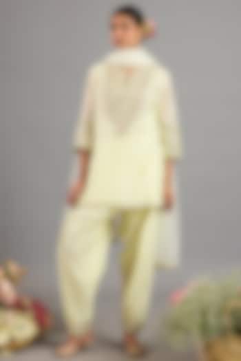 Yellow Chanderi Gota-Patti Embroidered Short Kurta Set by Saina kapoor at Pernia's Pop Up Shop