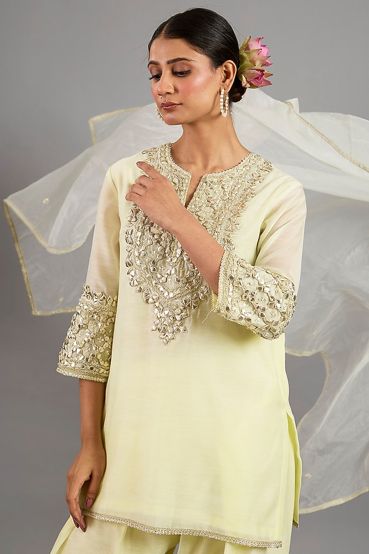 Yellow Chanderi Gota-Patti Embroidered Short Kurta Set by Saina kapoor at Pernia's Pop Up Shop